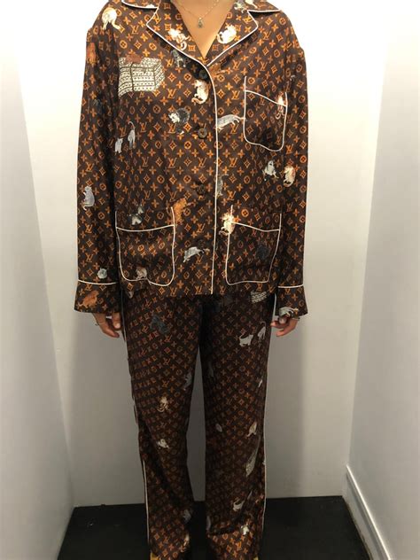 louis vuitton pajamas womens|louis vuitton pajama set.